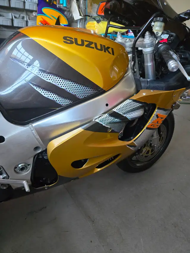 1996 suzuki gsxr 750537090890946334726