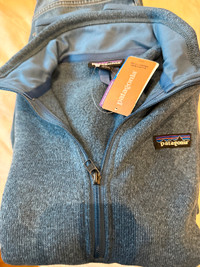 Patagonia Woman's 1/4 zip better sweater 120$
