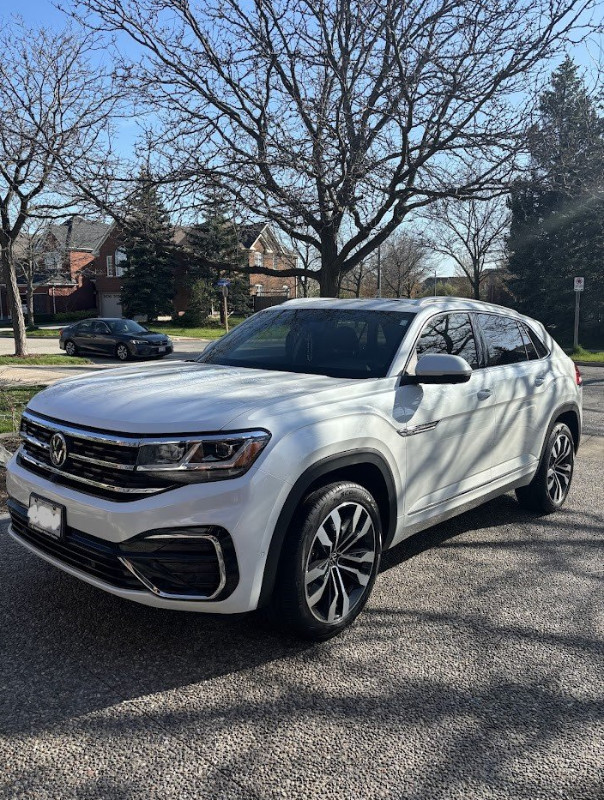 2023 Volkswagen Atlas Cross Sport R-line in Cars & Trucks in Mississauga / Peel Region
