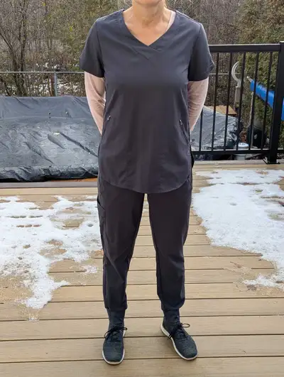 I am selling a set of charcoal grey scrubs in excellent condition. These scrubs are perfect for heal...