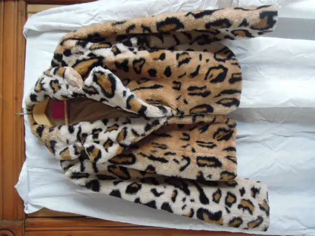 Women's Coat in Women's - Tops & Outerwear in London - Image 2