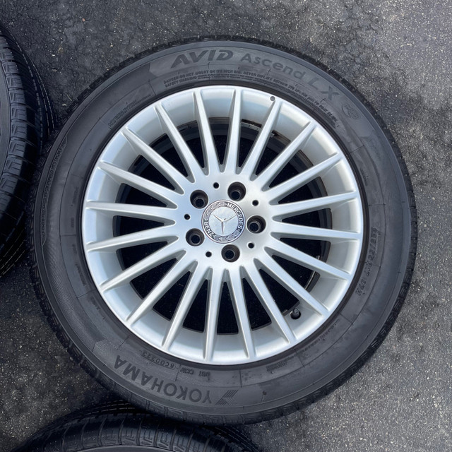 Mercedes OEM 20-Spoke alloy wheels w/ like new Yokohama tire  in Tires & Rims in St. Catharines - Image 4