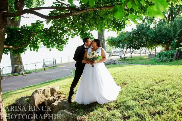 Photographe Mariage Professional/Wedding Photographer /Bon Prix in Photography & Video in City of Montréal - Image 3