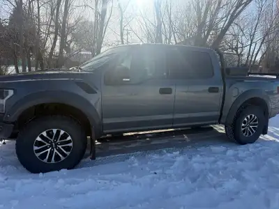 V6 turbocharged, auto, 4x4, leather interior, good condition. 245 000kms. Will include the headache...