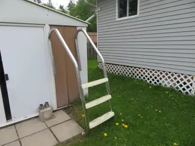 Ladder for swimming of the dock