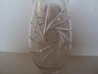 LARGE PINWHEEL CRYSTAL VASE 12 INCHES TALL, View more