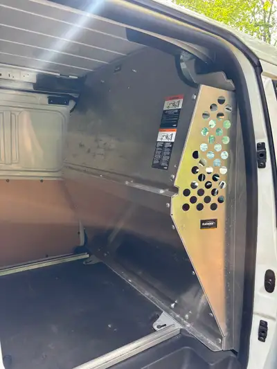 Ford transit connect safety partition, contoured. Brand : Ranger design. Aluminium. All pieces and s...