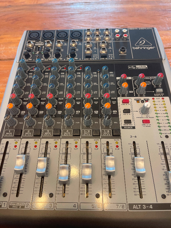 Behringer XENYX Q1204USB 12-Channel Mixer $250 in Pro Audio & Recording Equipment in Winnipeg - Image 2