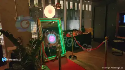 Photobboth Miroir Magique - Magic Mirror Rental Montréal, View more