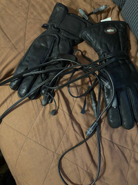 Gears heated motorcycle gloves