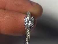 14 ct White gold engagement ring and wedding band