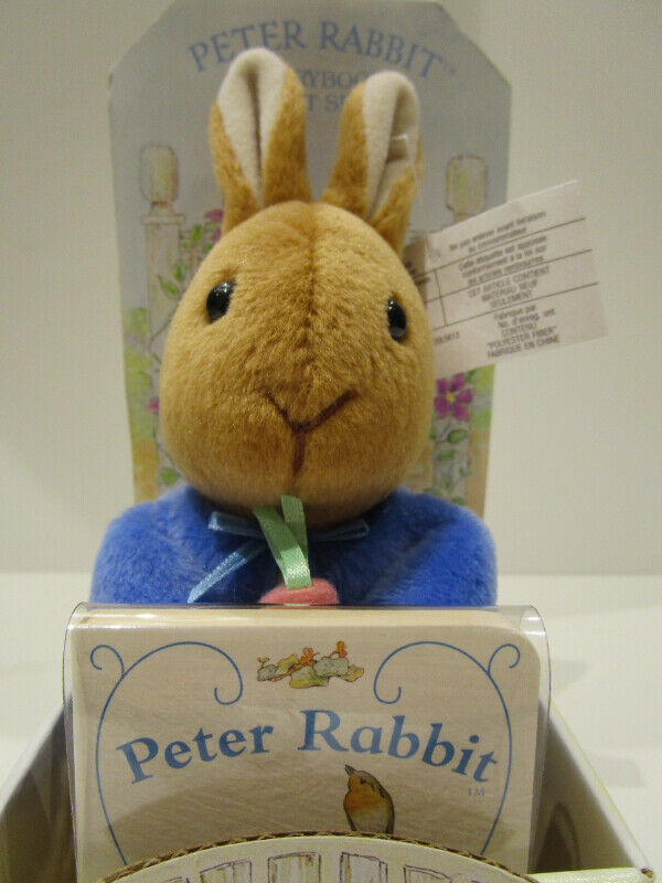 PETER RABBIT BOXED "STORYBOOK GIFT SET" PLUSH & BOOK, NEW COND. in Arts & Collectibles in Hamilton - Image 4