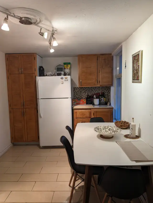 Nice 31/2 2 min walk Charlevoix metro