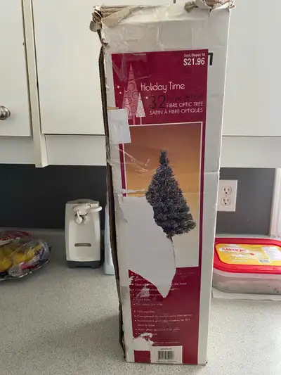 32 inch fibre optic Christmas tree Pick up only Alexandria Cash only