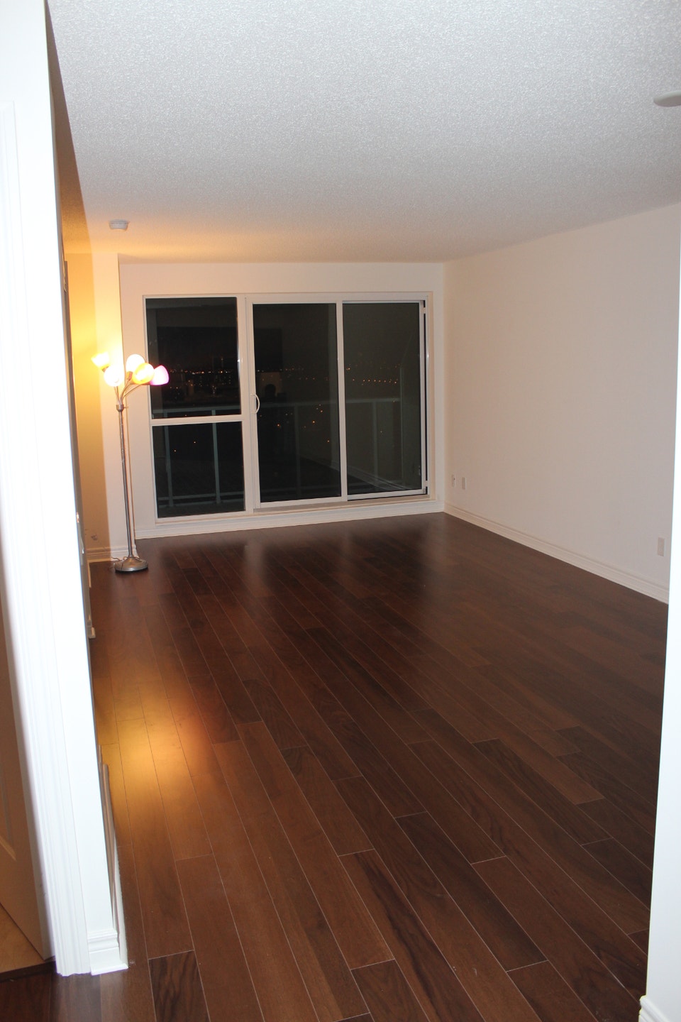 Scarborough Town Centre Condo One Bed Room + Den for rent 2