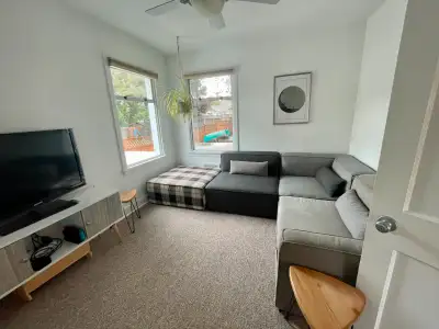 Bright 3 bedroom family home with garden patio and office