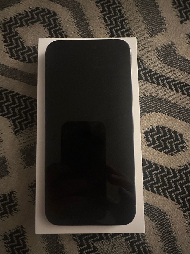 iPhone 15 pro max 512gb.  in Cell Phones in Markham / York Region - Image 2