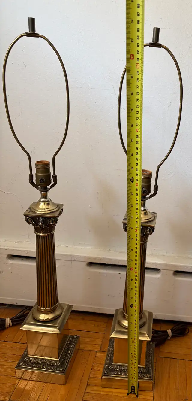 Vintage Brass Table Lamp in Indoor Lighting & Fans in City of Toronto - Image 4