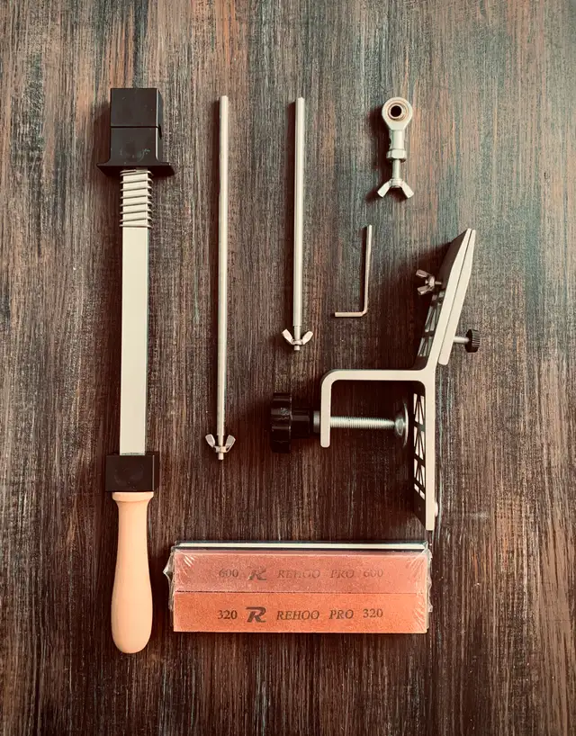 New Never Used - Professional knife sharpener with wet stones62863263503361123