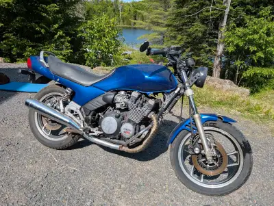 2x Yamaha Seca 900 xj900 bikes for project/restoration. Have lots of rare parts in stock , including...
