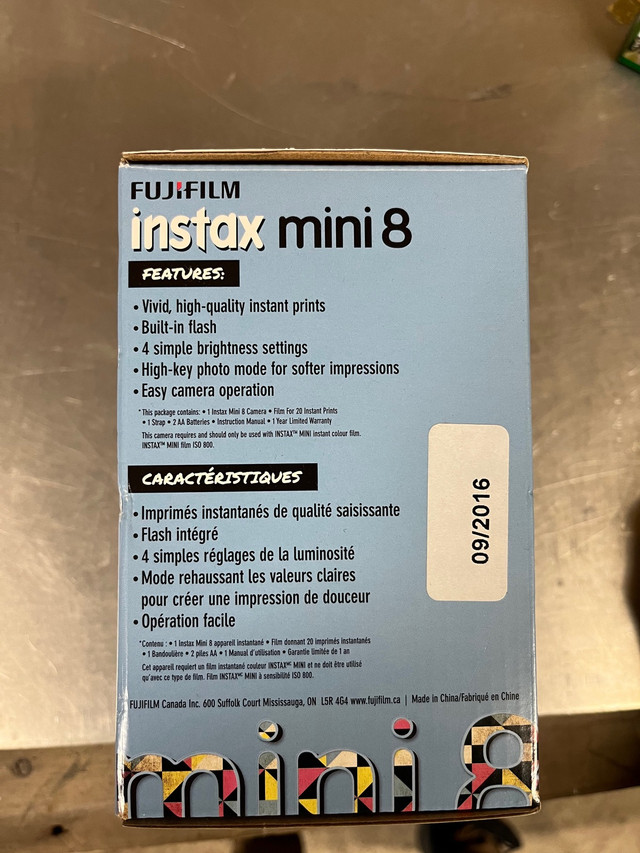 Fujifilm Instax Mini 8 with Film (brand new) in Cameras & Camcorders in Ottawa - Image 4