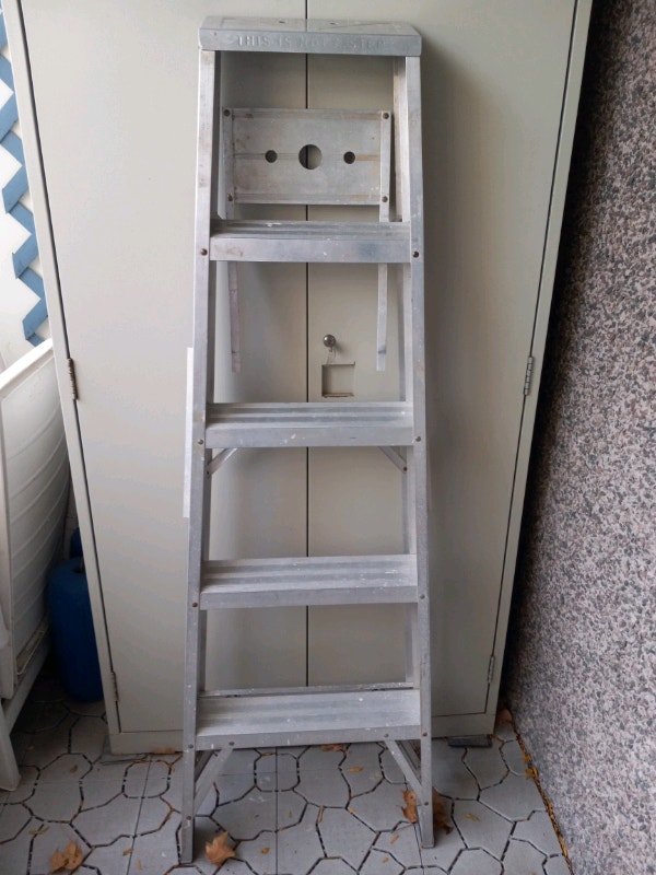 5 steps ladder Ladders & Scaffolding Ottawa Kijiji