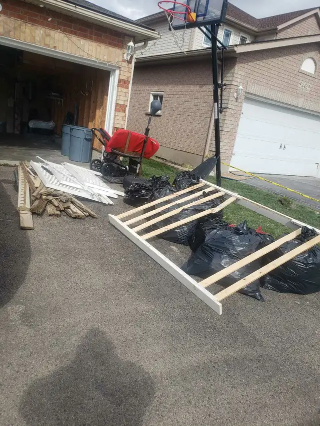 Mr Haul-Away local junk removal service528474552968816643