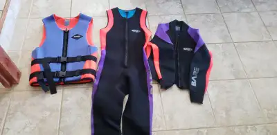 Wetsuit and Life Jacket $60 Brand: Bare Size: Adult Medium Please see my other ads. Please note: Pic...