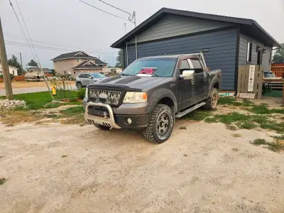 Up for sale is a 2007 f150 FX4. It has 2 sets of tires, one stock and one 35". has off road lights a...