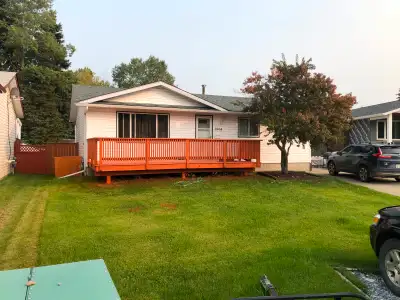 Available Aug 1st-Pet Friendly College Heights Home For Rent!
