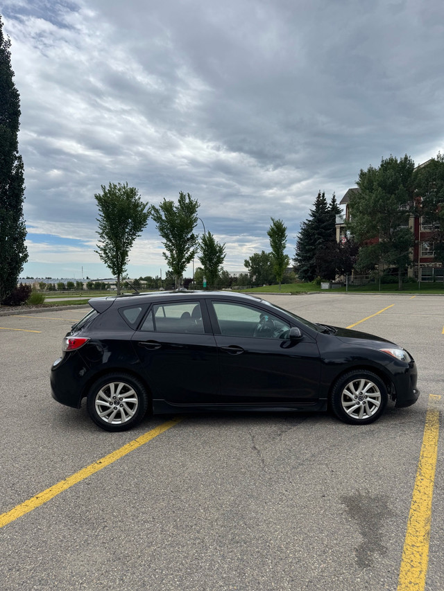 2013 Mazda 3 in Cars & Trucks in Calgary - Image 4