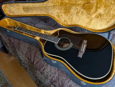 Washburn Acoustic/Electric Guitar, Black, Solid Spruce Top/, View more