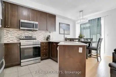 Master bedroom for rent