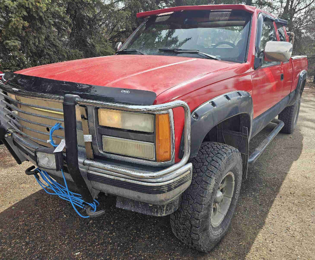 1993 GMC k1500 6.5L diesel  in Cars & Trucks in Swift Current