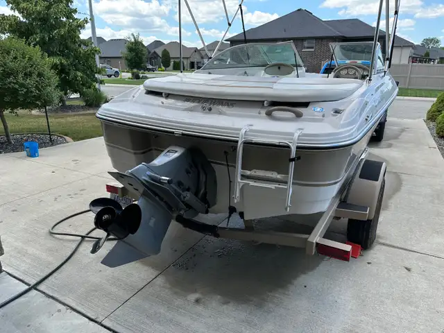 2006 Four Winns Horizon 180 in Powerboats & Motorboats in Leamington - Image 3