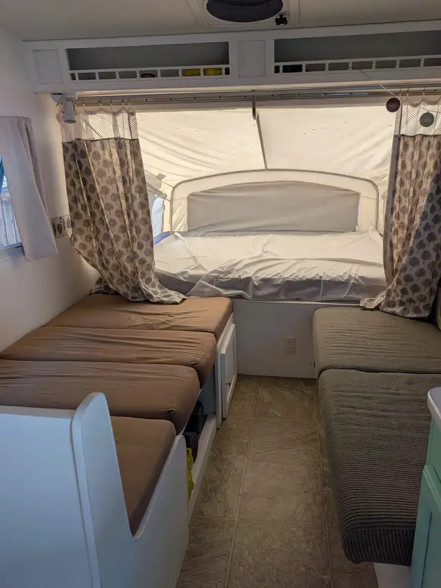 Travel/ Camping Trailer - 2008 Trail-Lite Bantam Flyer 18' in Travel Trailers & Campers in Delta/Surrey/Langley - Image 10