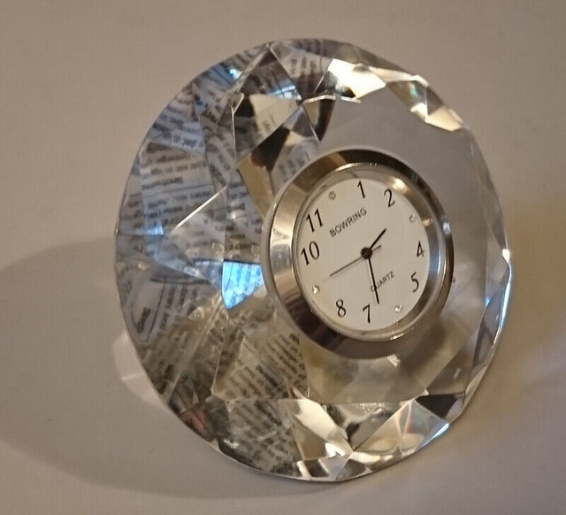 Vintage Bowring  Crystal Glass Diamond Desk Clock in Arts & Collectibles in Oshawa / Durham Region - Image 3
