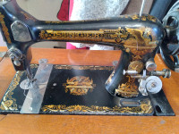 Antique singer sewing machine 1907