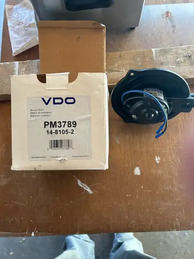 Get ready for winter with this new VDO blower motor, part number PM3789. It's still in the box, neve...