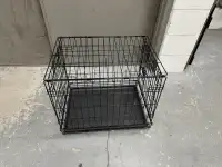 Pet cage (17” x 24” x 19” H)