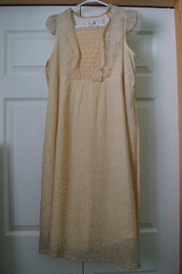 Ivory maternity dress size S (almost new)