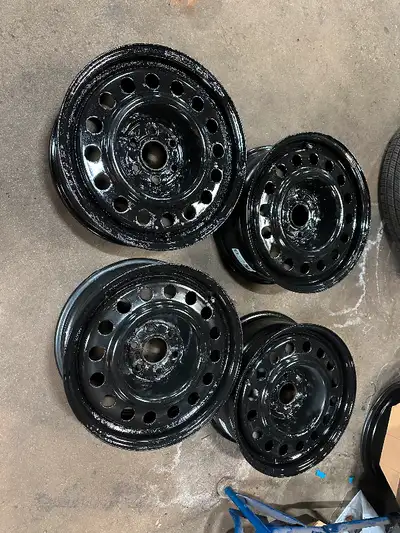 17x7 ET30 6x120 67.1 used steel wheels for sale!! Will fit Chevrolet Acadia, traverse, canyon, color...