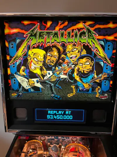 Selling a mint condition HUO Metallica Pro Pinball Machine. Fantastic condition and everything works...