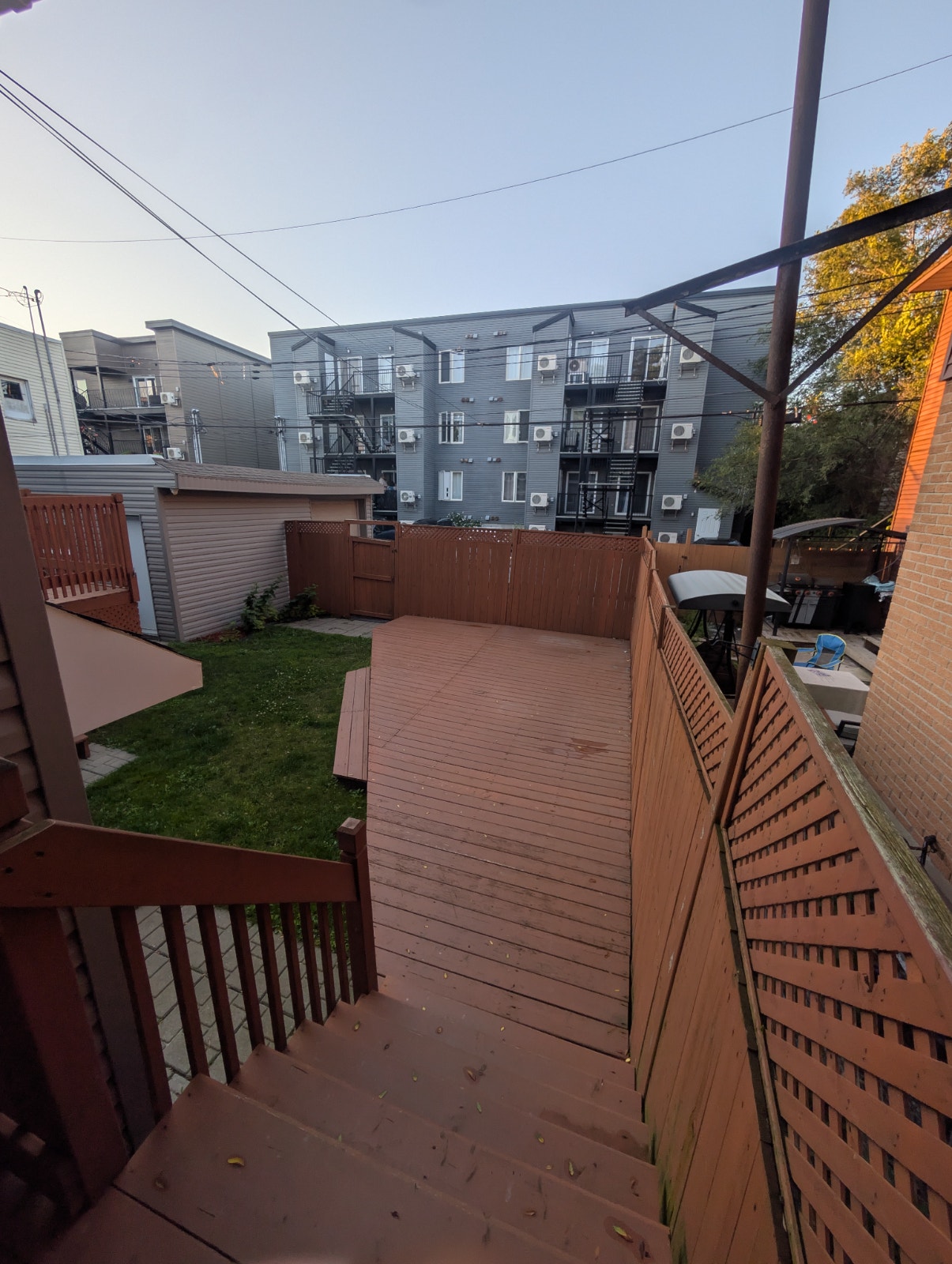 Spacieux 5 ½ à louer à Montréal-Est | Garage • Piscine chauffée — photo 2