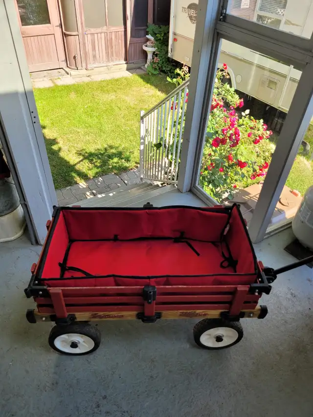 trottinette,brouette,kit balancoire,chaise,fusil $sur demande in Kids in Laval / North Shore - Image 8