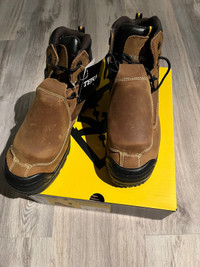 Brand new safety shoes size 9