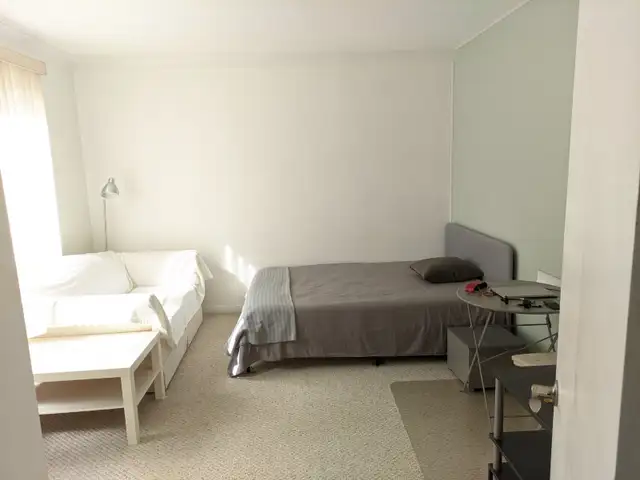 ROOM for RENT - Mississauga / Great Location in Room Rentals & Roommates in Mississauga / Peel Region - Image 4
