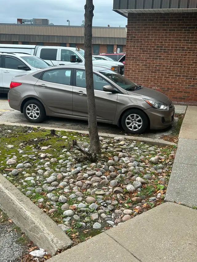 2014 Hyundai Accent GL Sedan