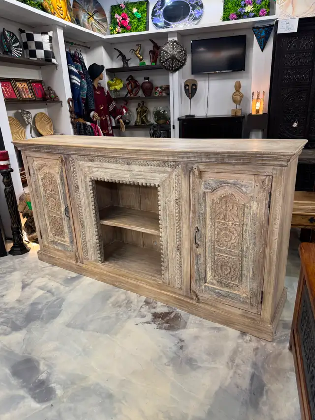 ✅ Grand Buffet Indien en teck massif, Bahut haut, crédence Inde in Hutches & Display Cabinets in City of Montréal - Image 2
