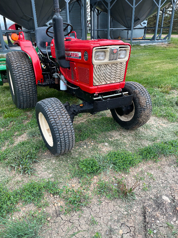 Yanmar 226d garden/yard tractor in Farming Equipment in Calgary - Image 2